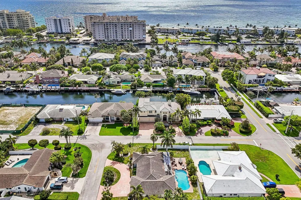 2940 NE 39th Court Lighthouse Point, FL 33064