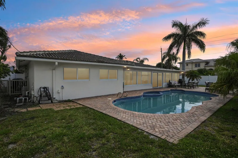 2940 NE 39th Court Lighthouse Point, FL 33064