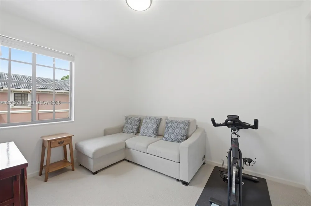 2794 Kinsington Cir #26-3 Weston, FL 33332
