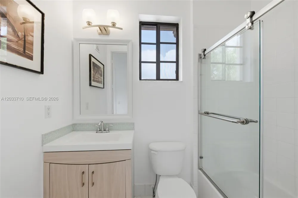2794 Kinsington Cir #26-3 Weston, FL 33332