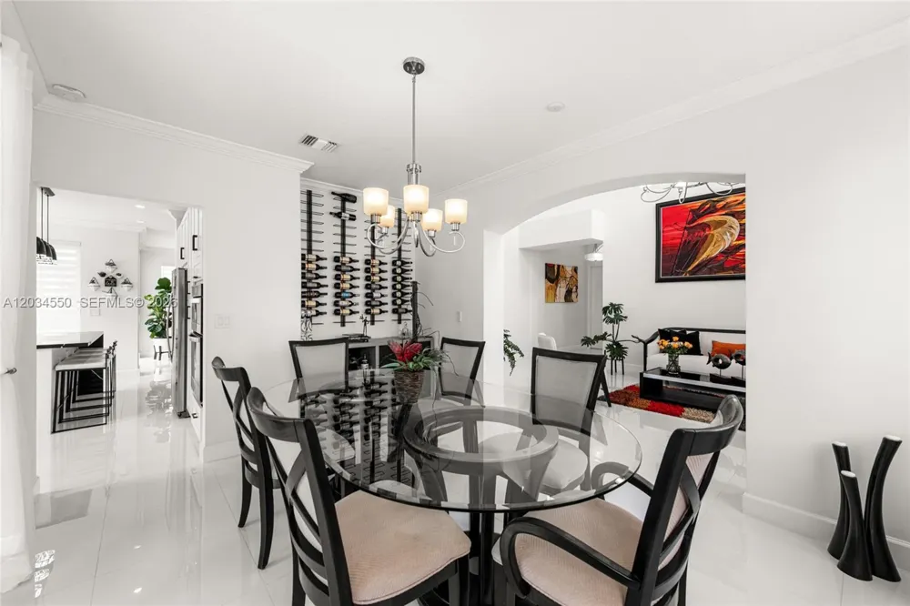 15761 SW 59th Ter Miami, FL 33193