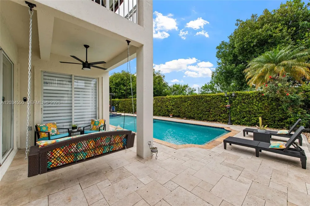 15761 SW 59th Ter Miami, FL 33193