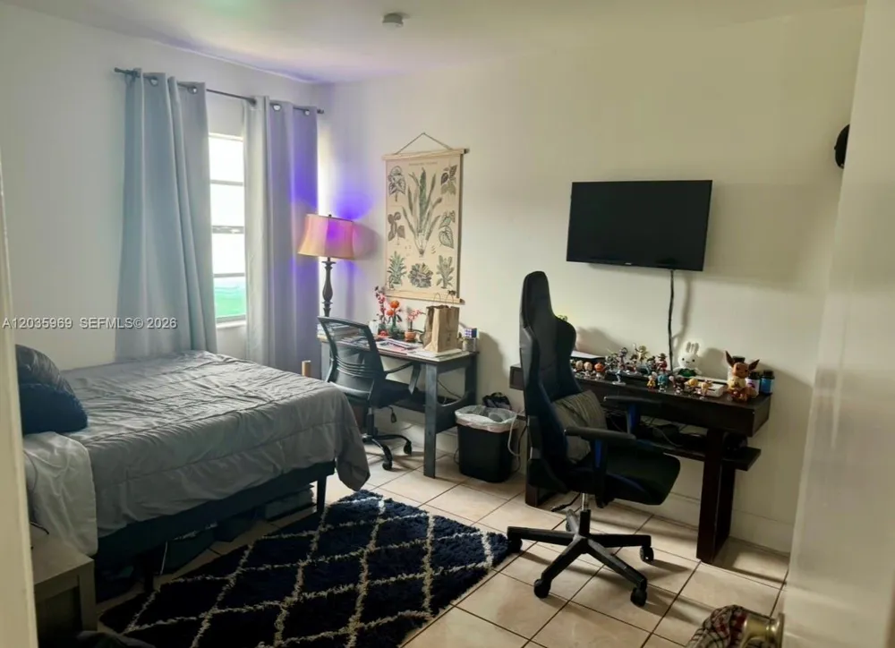 13326 SW 9th Ter Miami, FL 33184