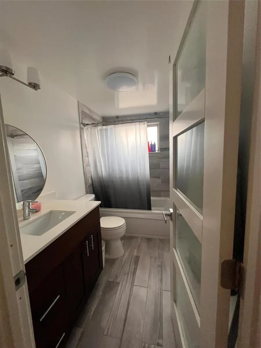400 Golden Isles Drive #20 Hallandale Beach, FL 33009