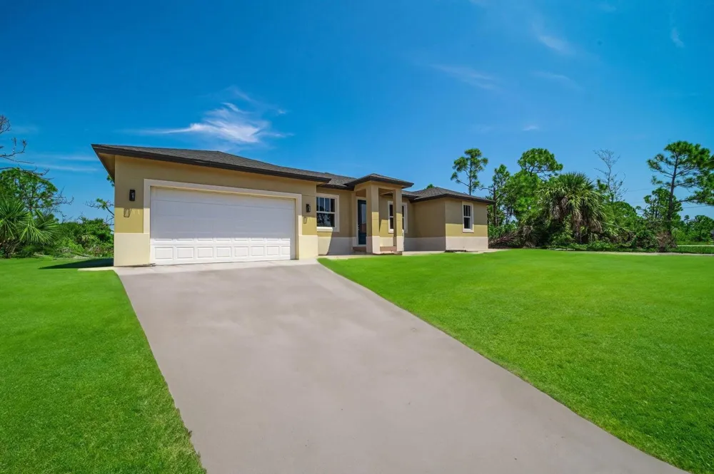 15261 Brainbridge Circle Port Charlotte, FL 33981
