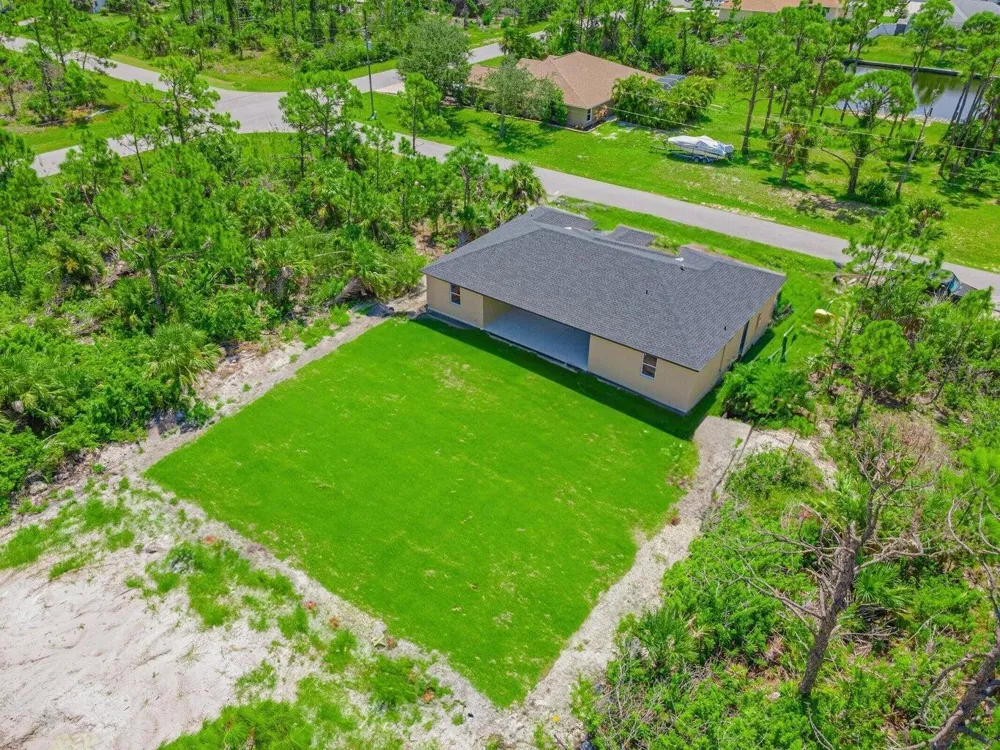 15261 Brainbridge Circle Port Charlotte, FL 33981