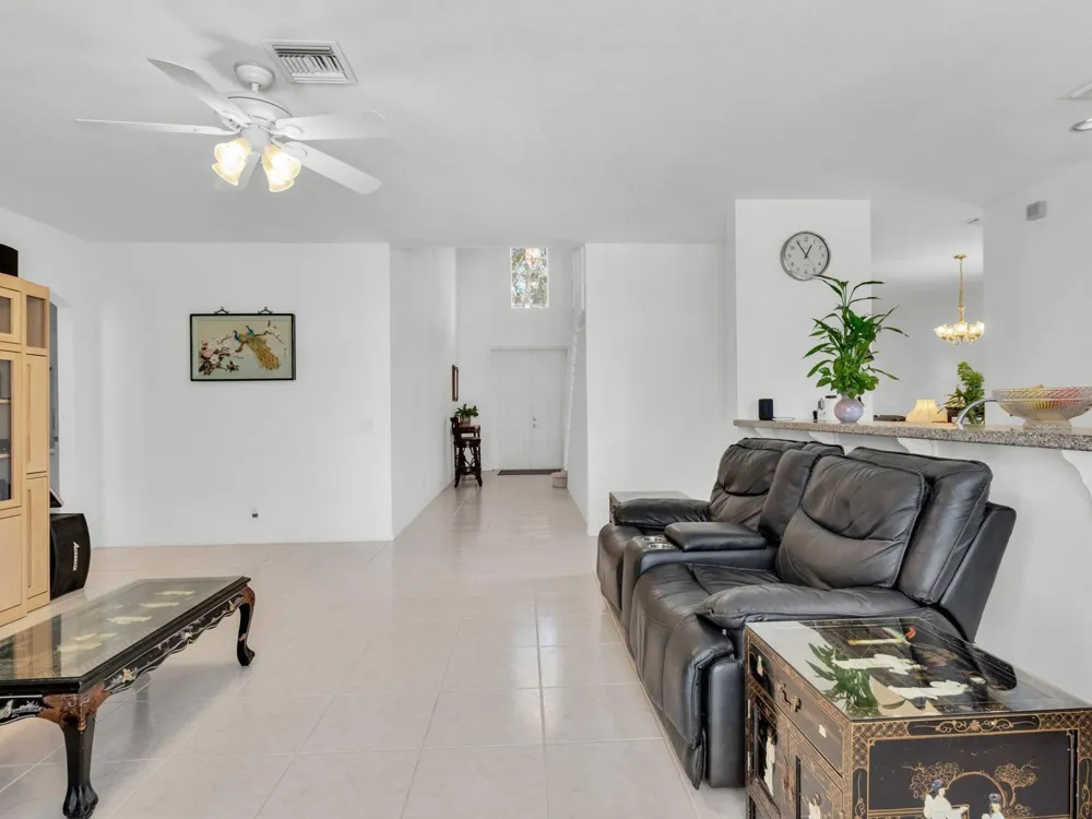 4032 Pinewood Lane Weston, FL 33331