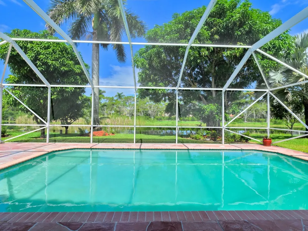 4032 Pinewood Lane Weston, FL 33331
