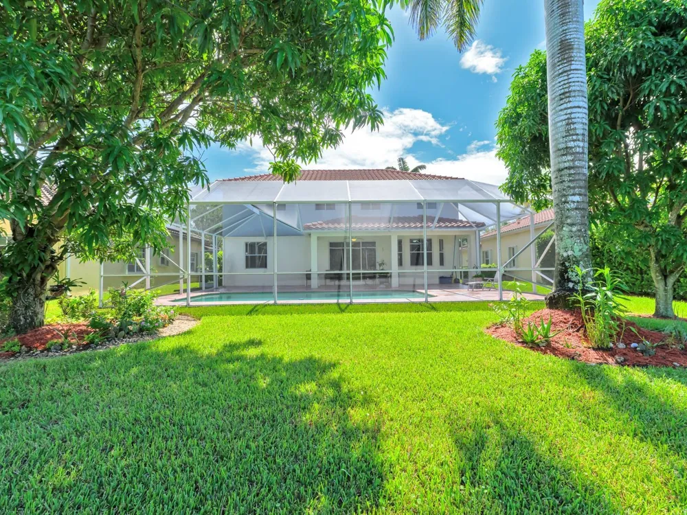 4032 Pinewood Lane Weston, FL 33331