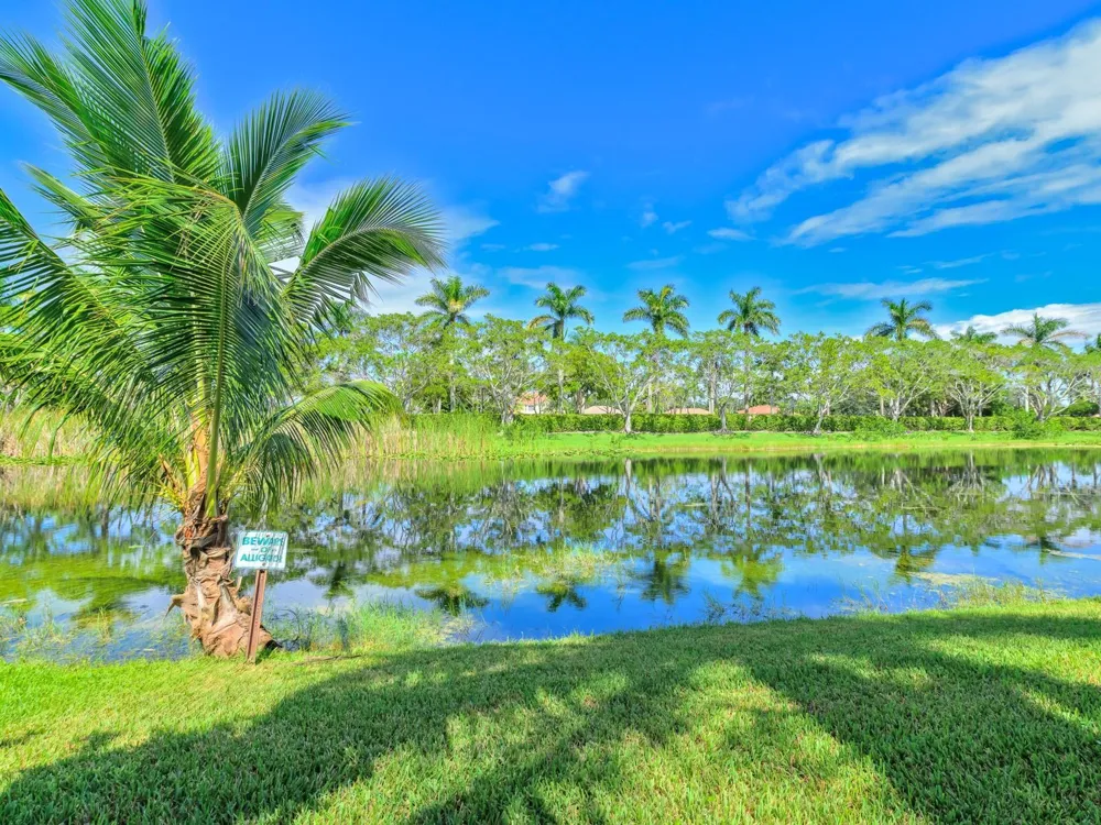 4032 Pinewood Lane Weston, FL 33331