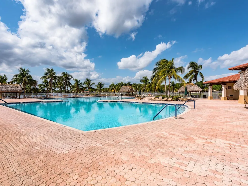 4032 Pinewood Lane Weston, FL 33331