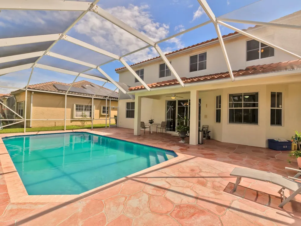 4032 Pinewood Lane Weston, FL 33331
