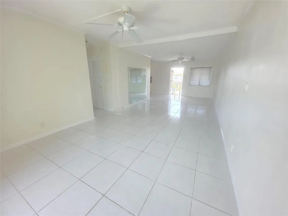 2131 NE 42nd Court #209e Lighthouse Point, FL 33064