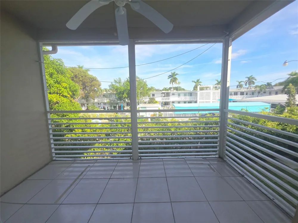 2131 NE 42nd Court #209e Lighthouse Point, FL 33064