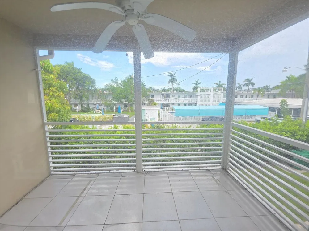 2131 NE 42nd Court #209e Lighthouse Point, FL 33064