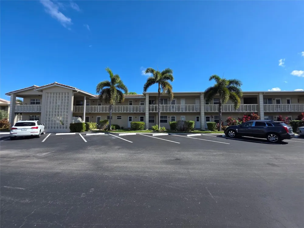 2131 NE 42nd Court #209e Lighthouse Point, FL 33064