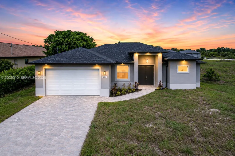 804 Curtis Ave N Lehigh Acres, FL 33971