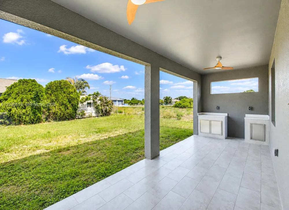 804 Curtis Ave N Lehigh Acres, FL 33971