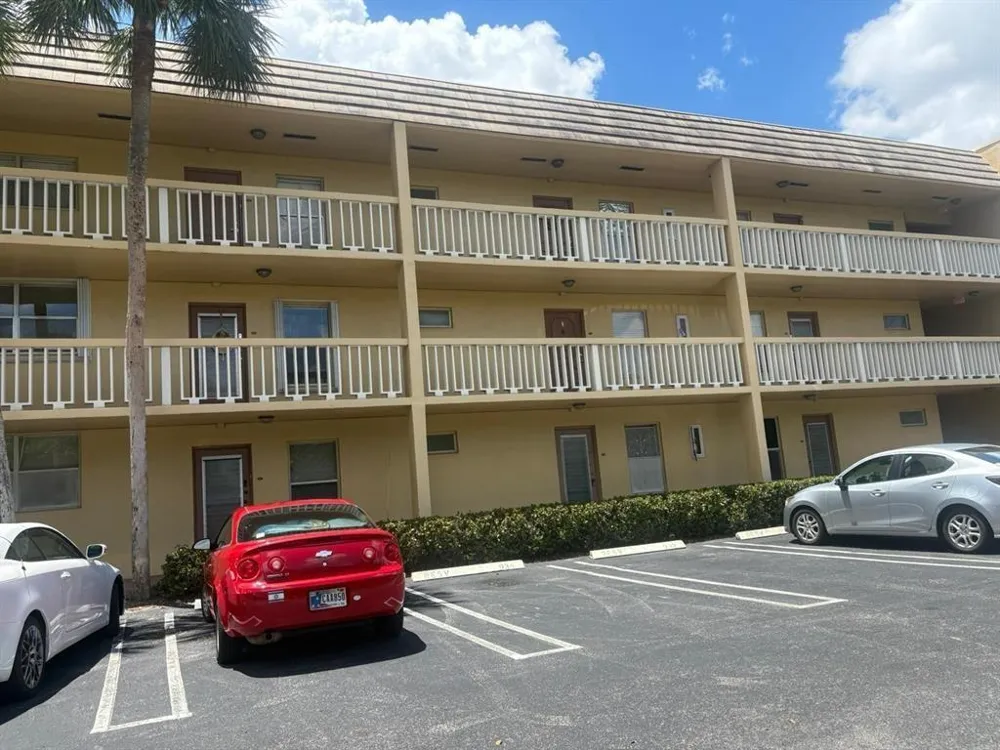 6001 NW 61st Avenue #105 Tamarac, FL 33319
