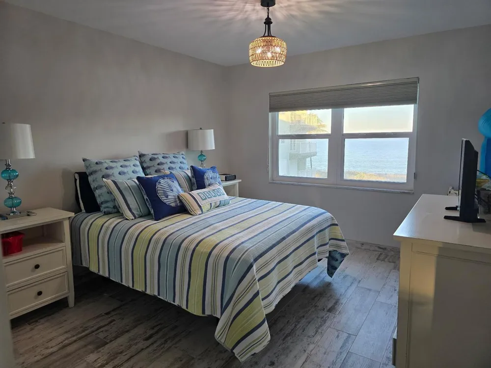 1035 Hillsboro Mile #31 Hillsboro Beach, FL 33062