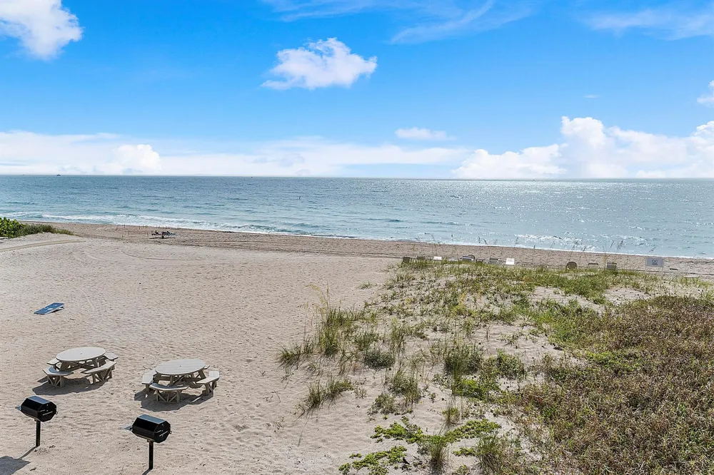 1620 S Ocean Boulevard #4f Lauderdale By The Sea, FL 33062