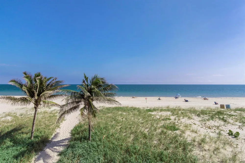 1620 S Ocean Boulevard #4f Lauderdale By The Sea, FL 33062