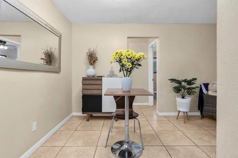 2700 NE 135th Street #31 North Miami, FL 33181