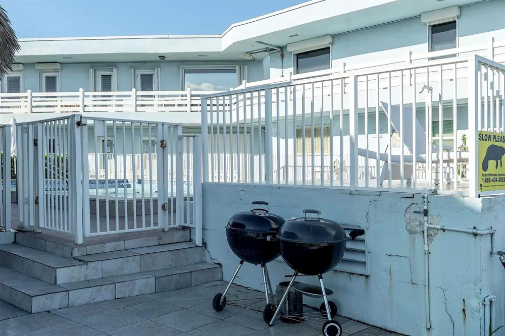 2700 NE 135th Street #31 North Miami, FL 33181