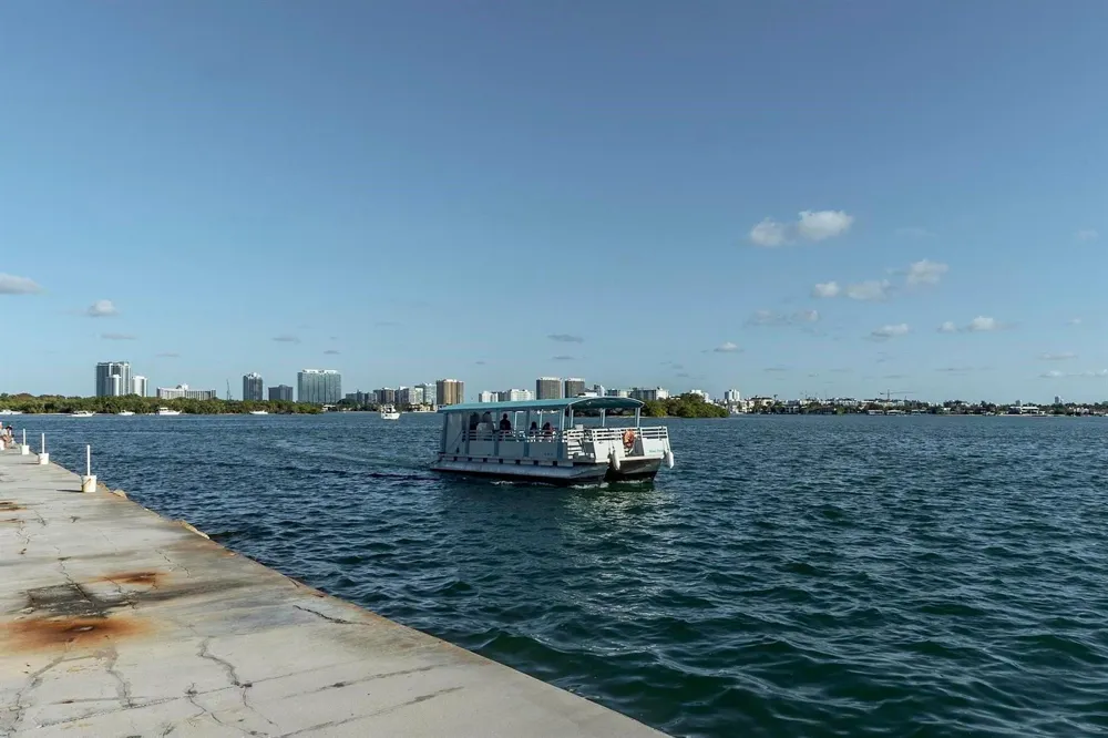 2700 NE 135th Street #31 North Miami, FL 33181