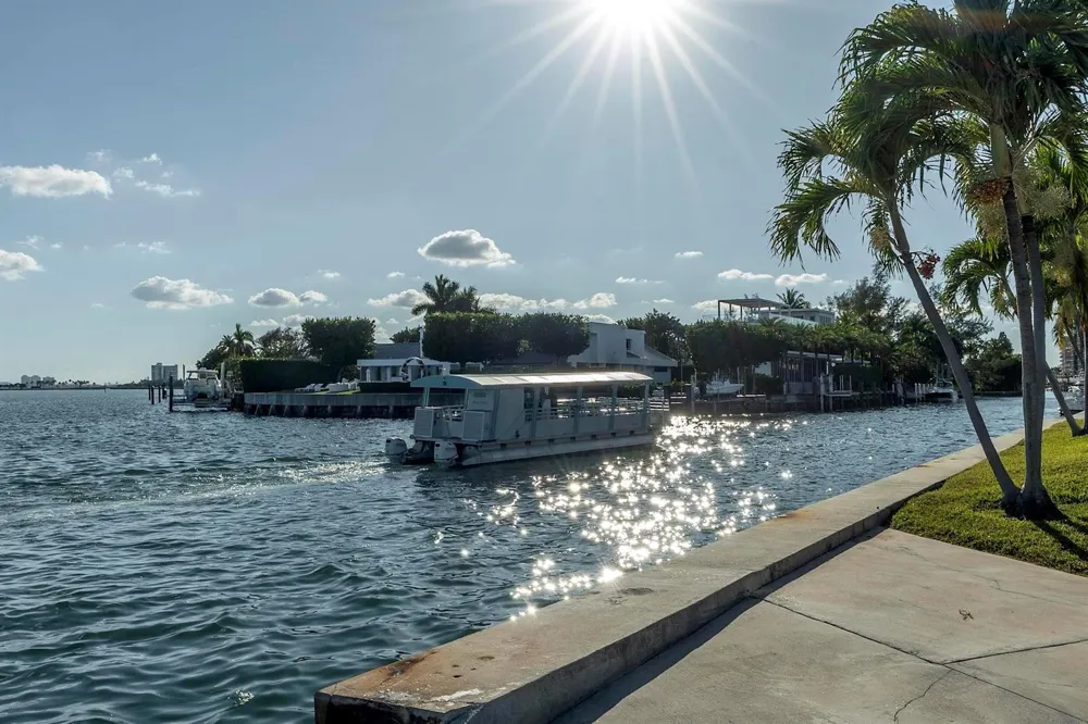 2700 NE 135th Street #31 North Miami, FL 33181