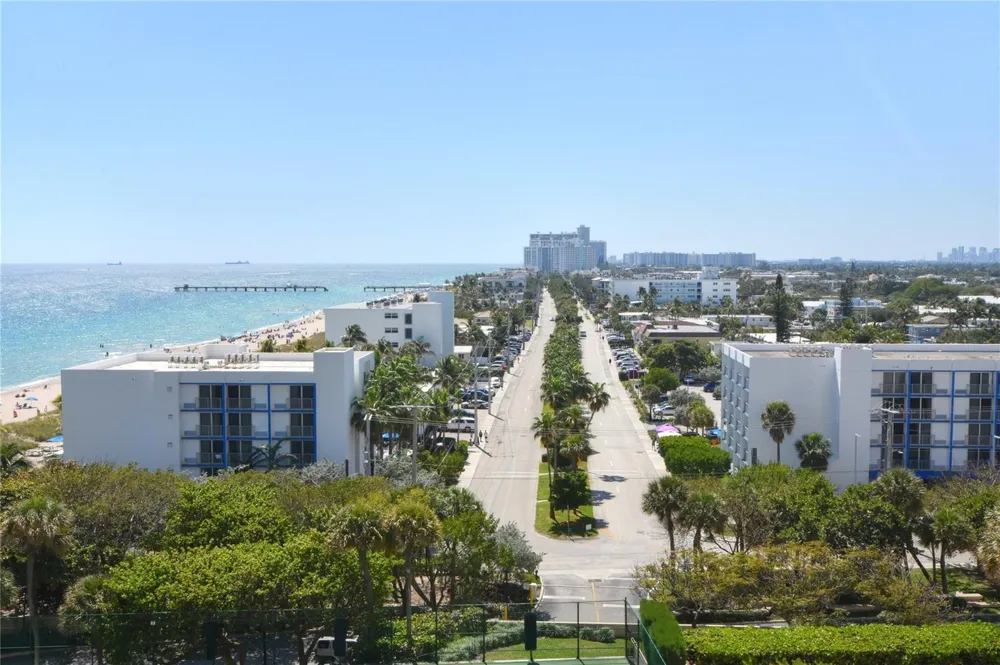 4900 Ocean Boulevard #1003 Lauderdale By The Sea, FL 33308
