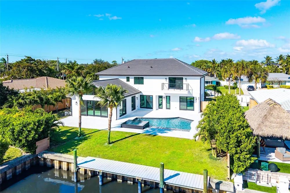 8 Leeward Circle Jupiter, FL 33469