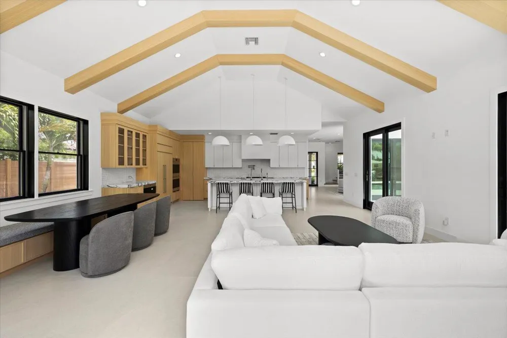 8 Leeward Circle Jupiter, FL 33469