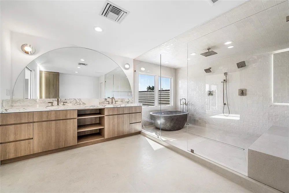 8 Leeward Circle Jupiter, FL 33469