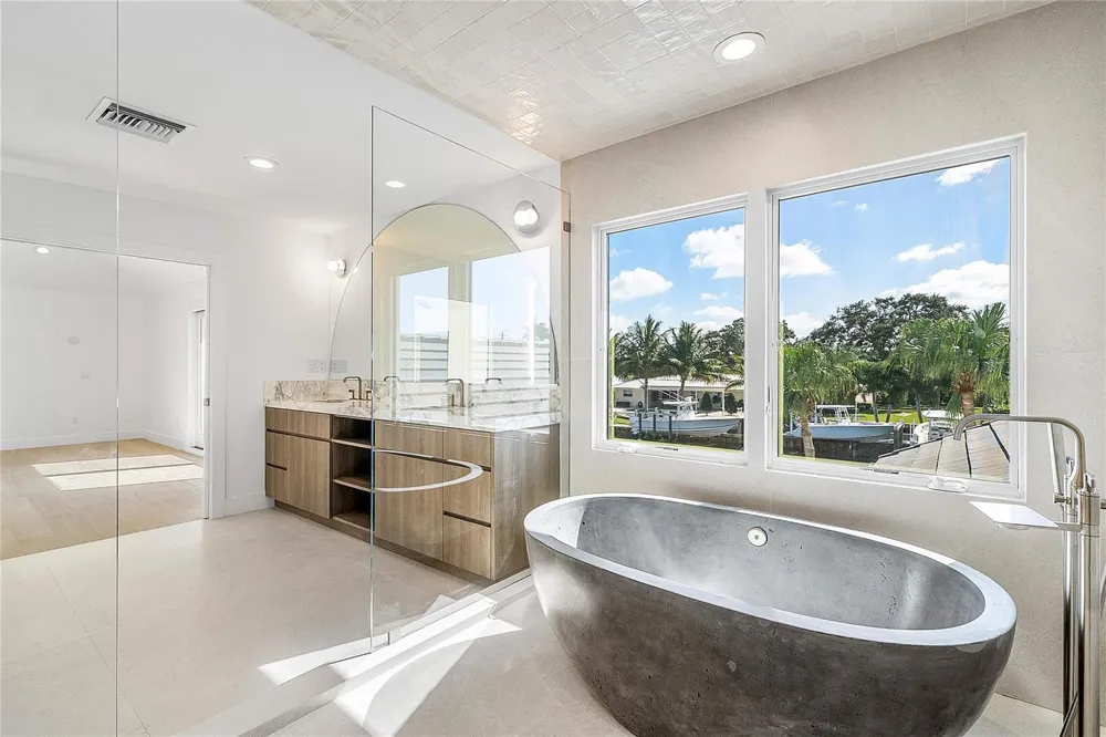 8 Leeward Circle Jupiter, FL 33469
