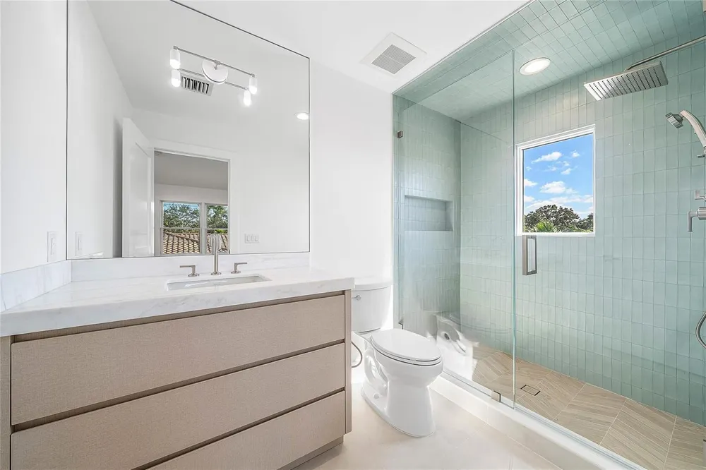 8 Leeward Circle Jupiter, FL 33469