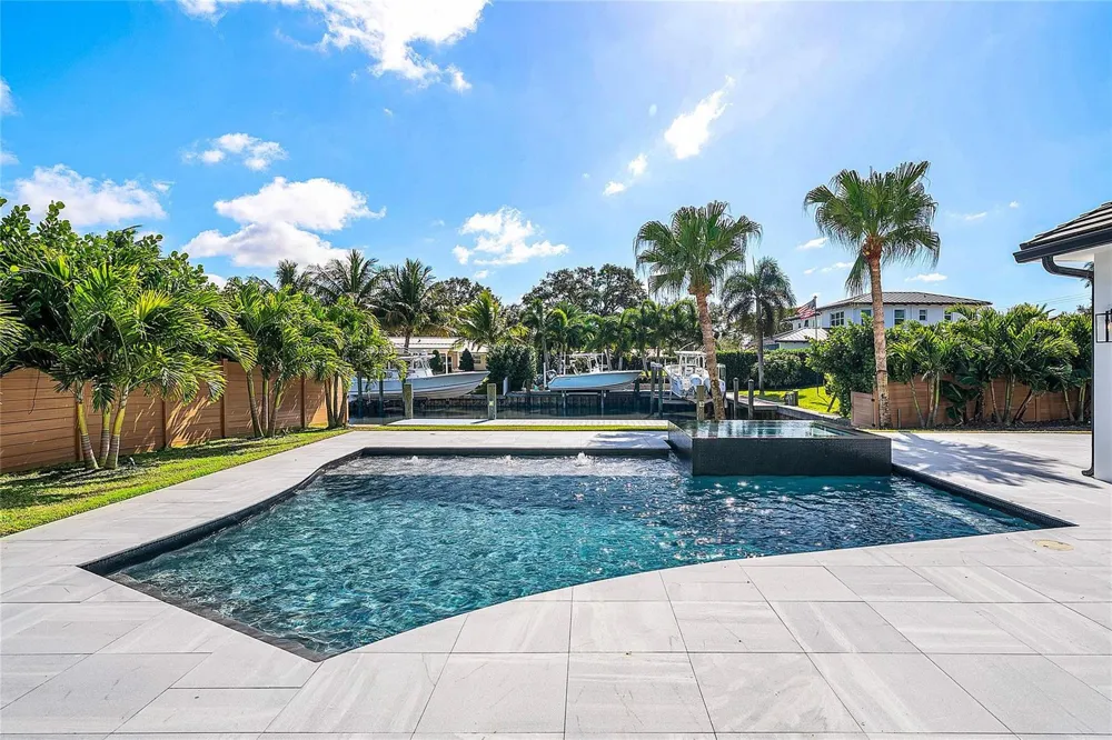 8 Leeward Circle Jupiter, FL 33469