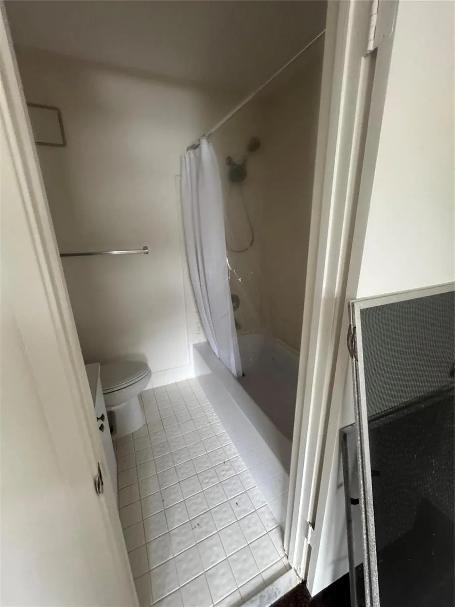 2845 NE 15TH STREET Pompano Beach, FL 33062