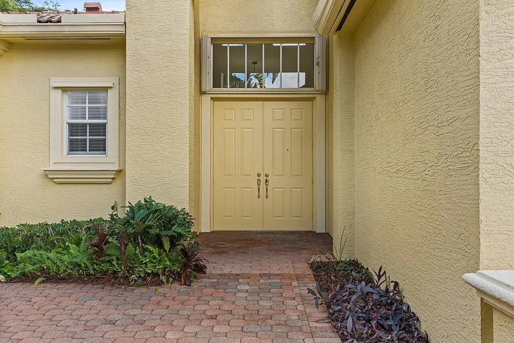 9724 Via Grandezza W Wellington, FL 33411