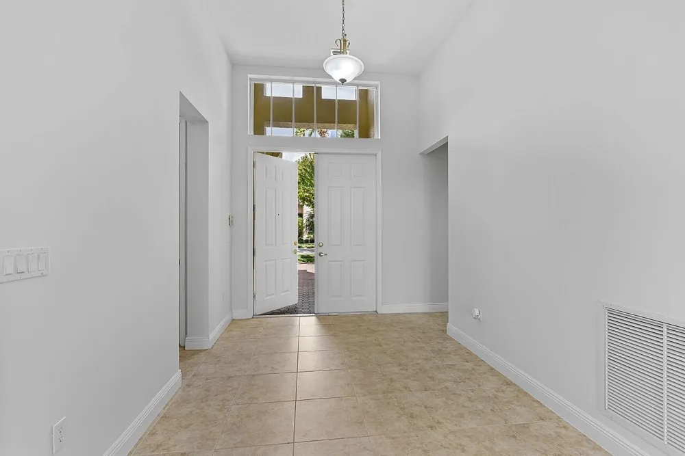 9724 Via Grandezza W Wellington, FL 33411