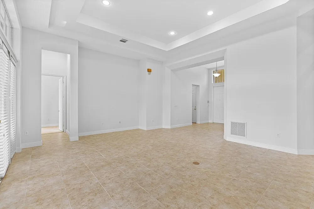 9724 Via Grandezza W Wellington, FL 33411