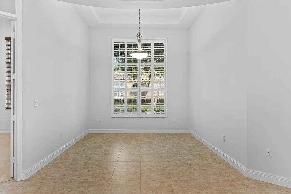 9724 Via Grandezza W Wellington, FL 33411