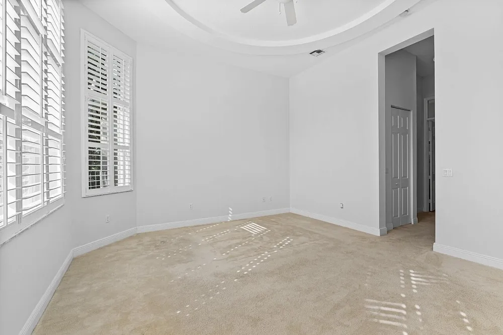 9724 Via Grandezza W Wellington, FL 33411