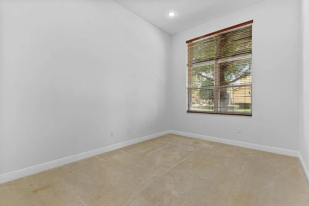 9724 Via Grandezza W Wellington, FL 33411