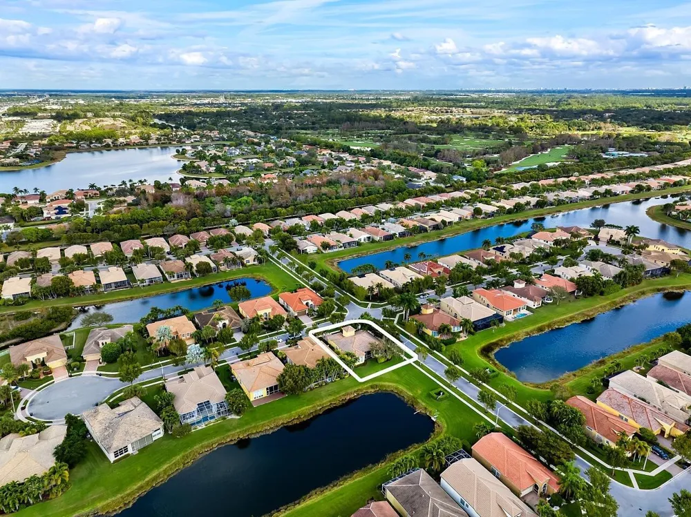 9724 Via Grandezza W Wellington, FL 33411