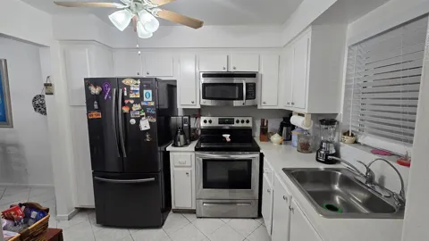 1200 Tallwood Avenue #305