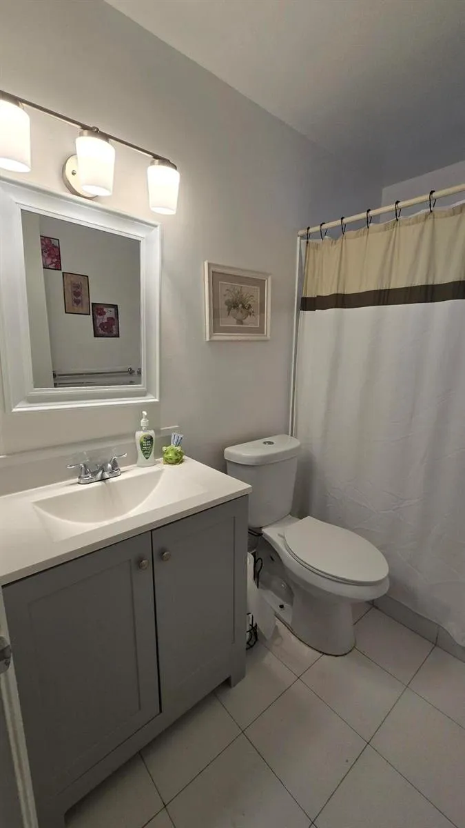 1200 Tallwood Avenue #305 Hollywood, FL 33021