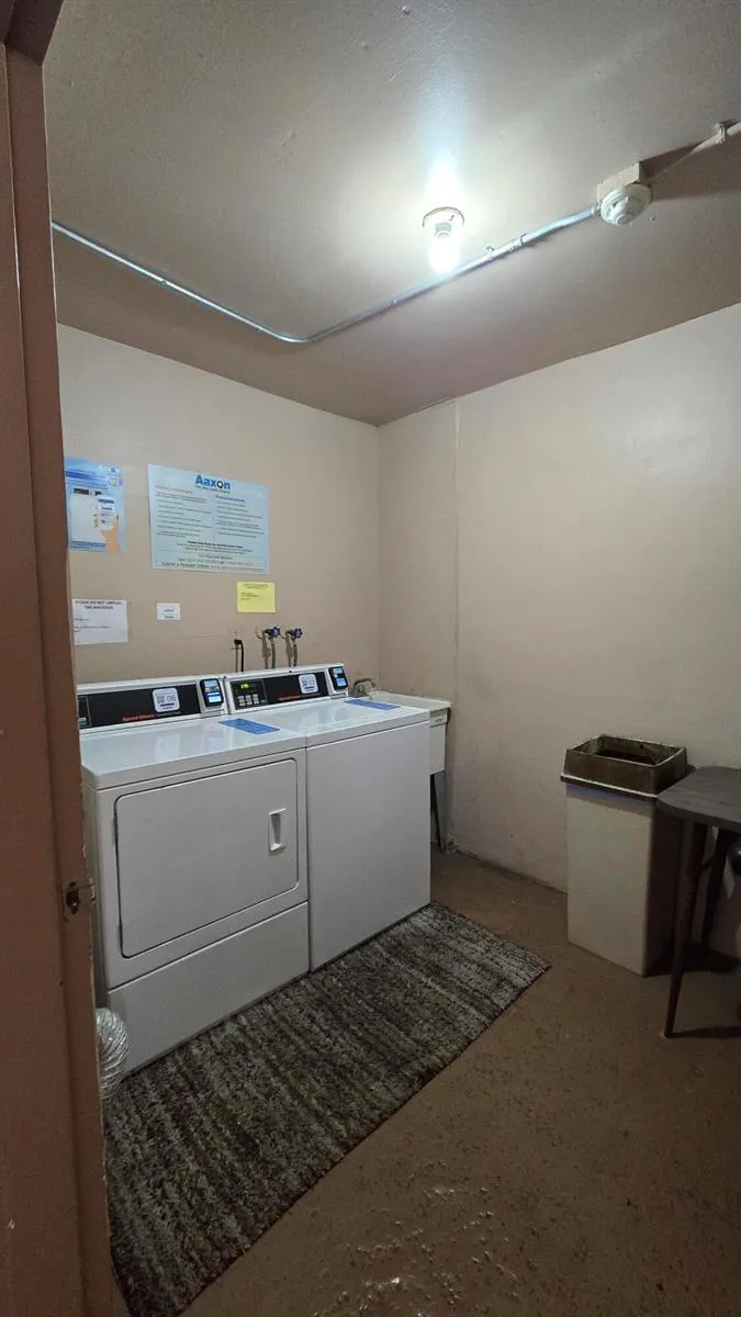 1200 Tallwood Avenue #305 Hollywood, FL 33021