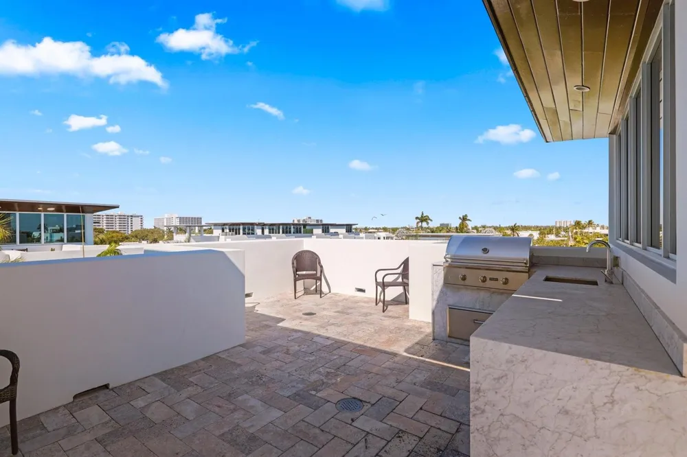 238 Shore Court Lauderdale By The Sea, FL 33308