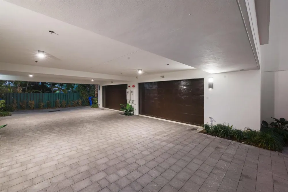 238 Shore Court Lauderdale By The Sea, FL 33308